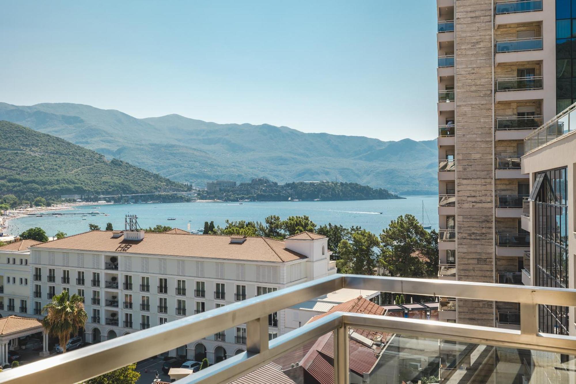 Gufo Apart Budva Exterior foto